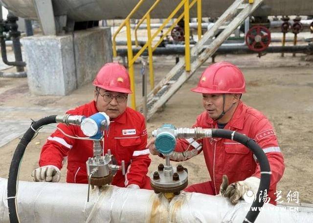 中國石油長慶油田采油八廠吳定生產運維中心全力以赴按下上產“快進鍵”:鋼板樁生產廠