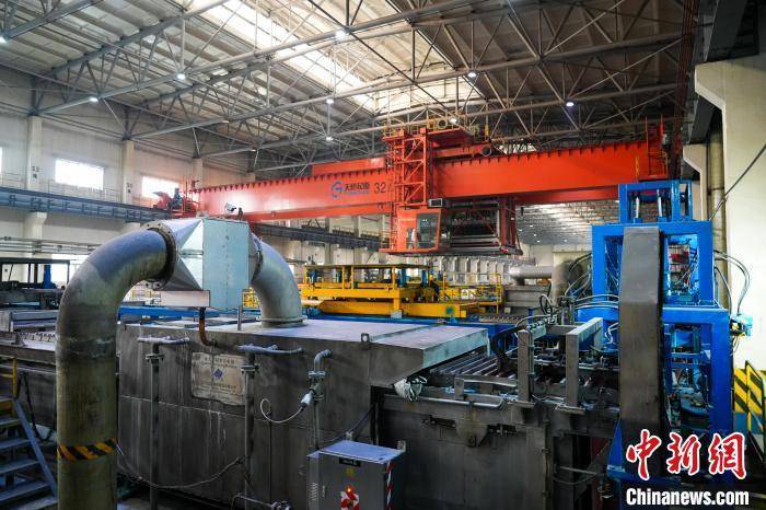 青海省唯一一家銅冶煉廠生產忙:鋼板樁生產廠