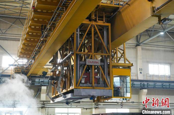 青海省唯一一家銅冶煉廠生產忙:鋼板樁生產廠