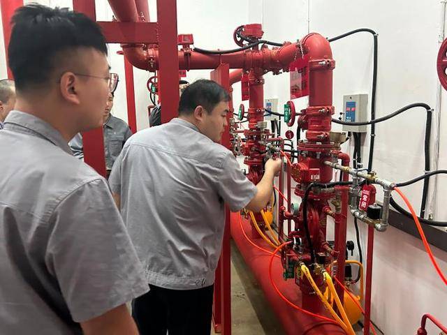 凝“青”聚能——青島卷煙廠卷包車間打造 “青年+安全生產(chǎn)”示范工程:鋼板樁生產(chǎn)廠