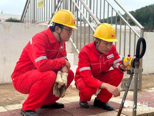 中國石油長慶油田采油八廠吳定生產運維中心夯實電力管理基礎:鋼板樁生產廠